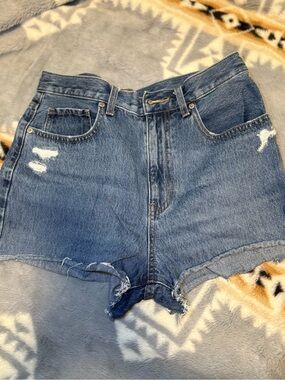 Uniqlo Distressed High-Rise Denim Shorts - Blue